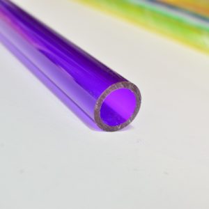 Tube plexiglas violet